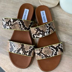 Steve Madden slides size 6.5